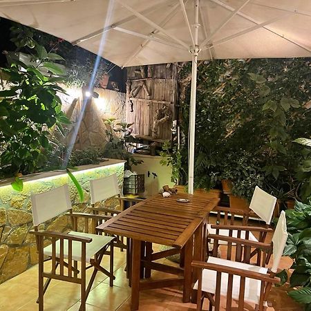 Eleonora'S Hidden Gem Apartamento Atenas Exterior foto